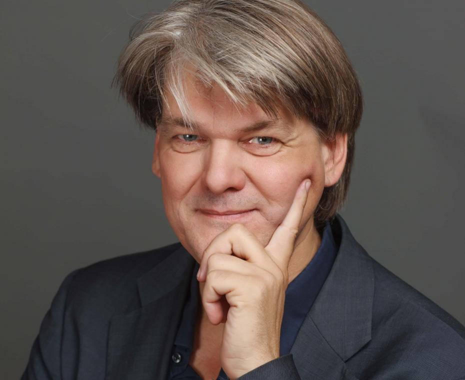 Portrait of Prof. Dr. Klaus Müller-Wille